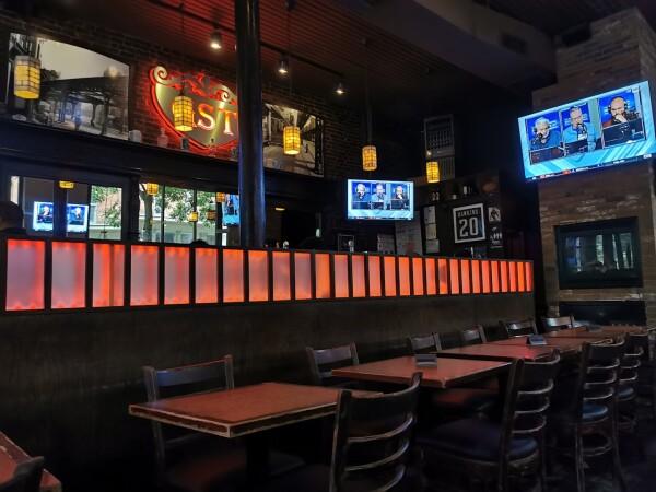 Best Sports Bars in New York - Greenwich Street Tavern