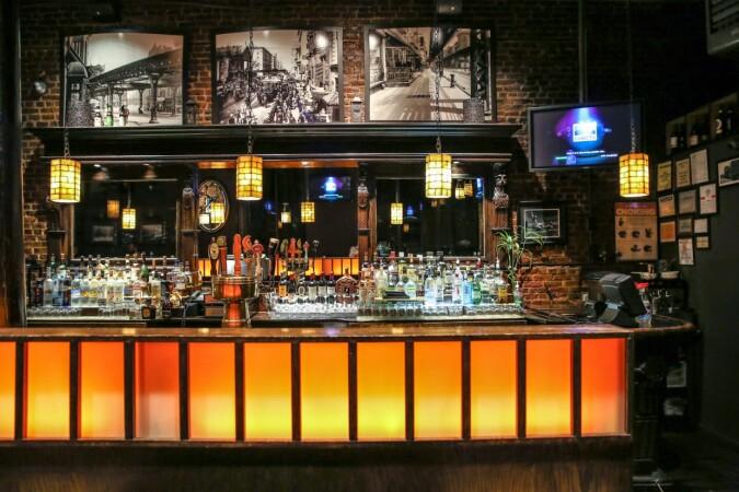 Best Sports Bars in New York - Greenwich Street Tavern