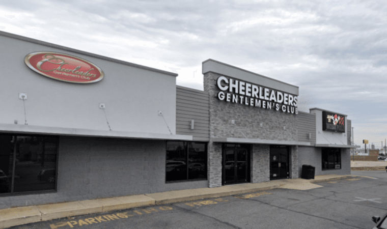 Best Sports Bars in Philadelphia - Cheerleaders @ Philadelphia