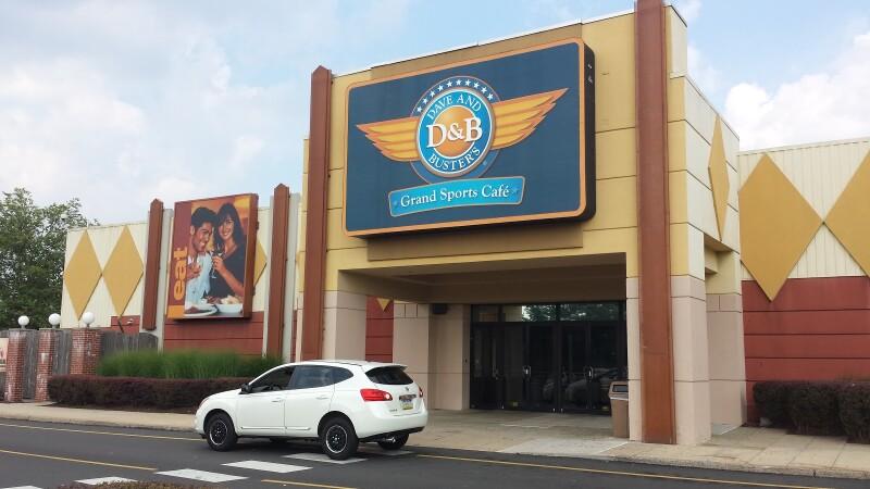 Best Sports Bars in Philadelphia - Dave & Busters @ Gsc Franklin Mills