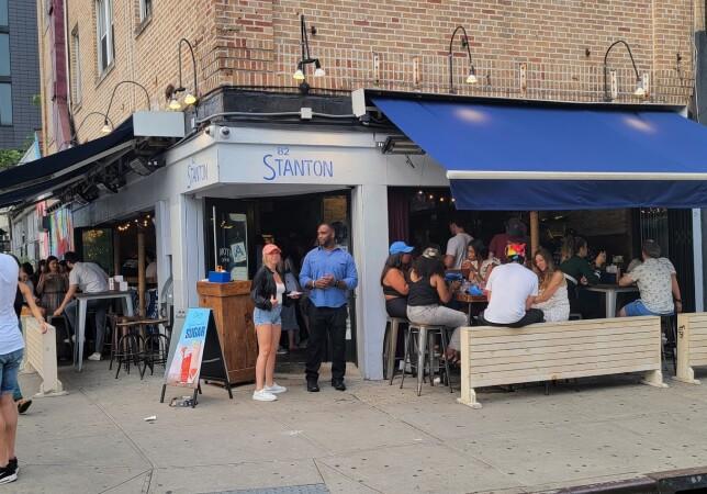 Best Sports Bars in New York - 82nd Stanton