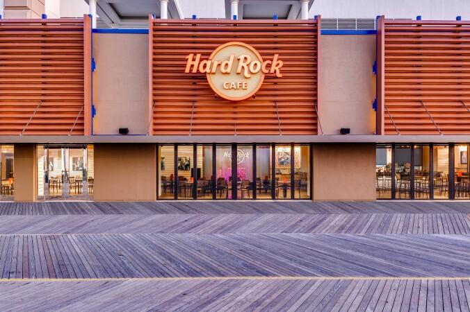 Best Sports Bars in Atlantic City - Hard Rock Cafe Backstage @ Hard Rock Casino AC